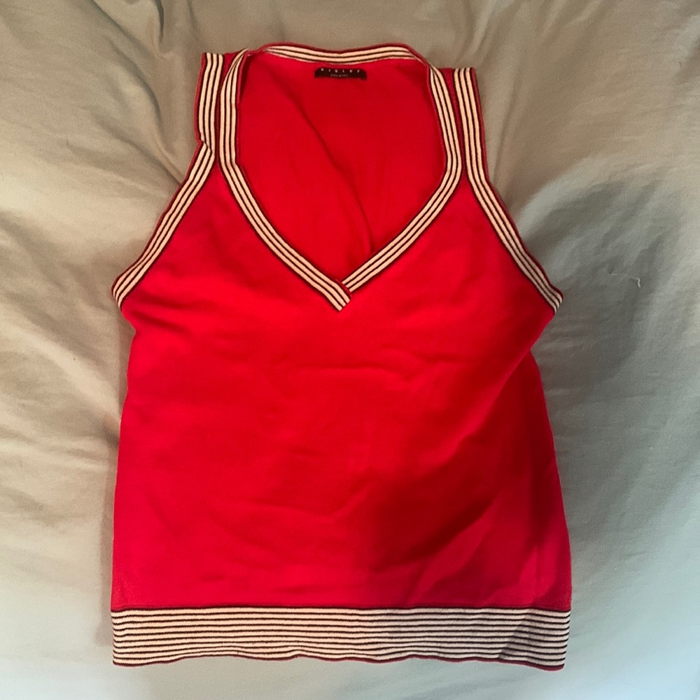 Cute red knit Italian top